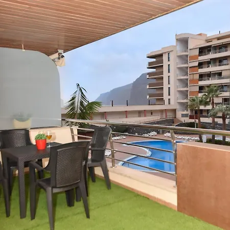 Bryson Gigantes * Puerto de Santiago