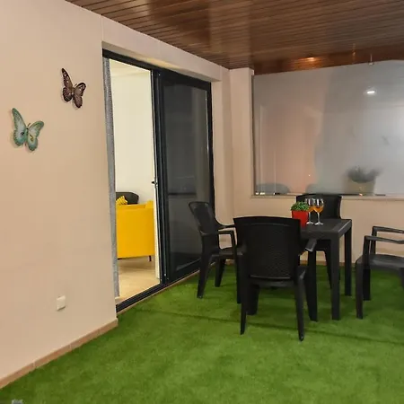 Bryson Gigantes Apartament *